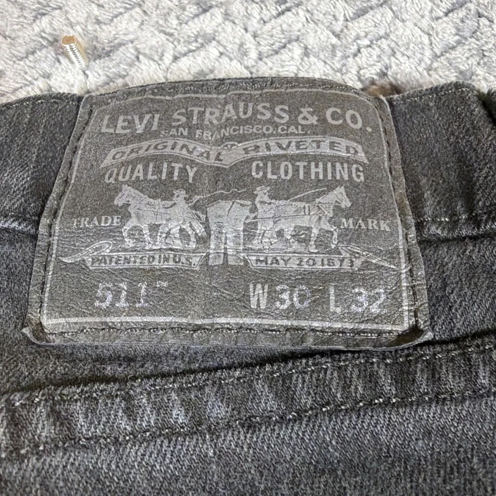 Levi's 511 Jeans Men 32x30‎ Straight Leg Black Denim Levi's Black Jeans